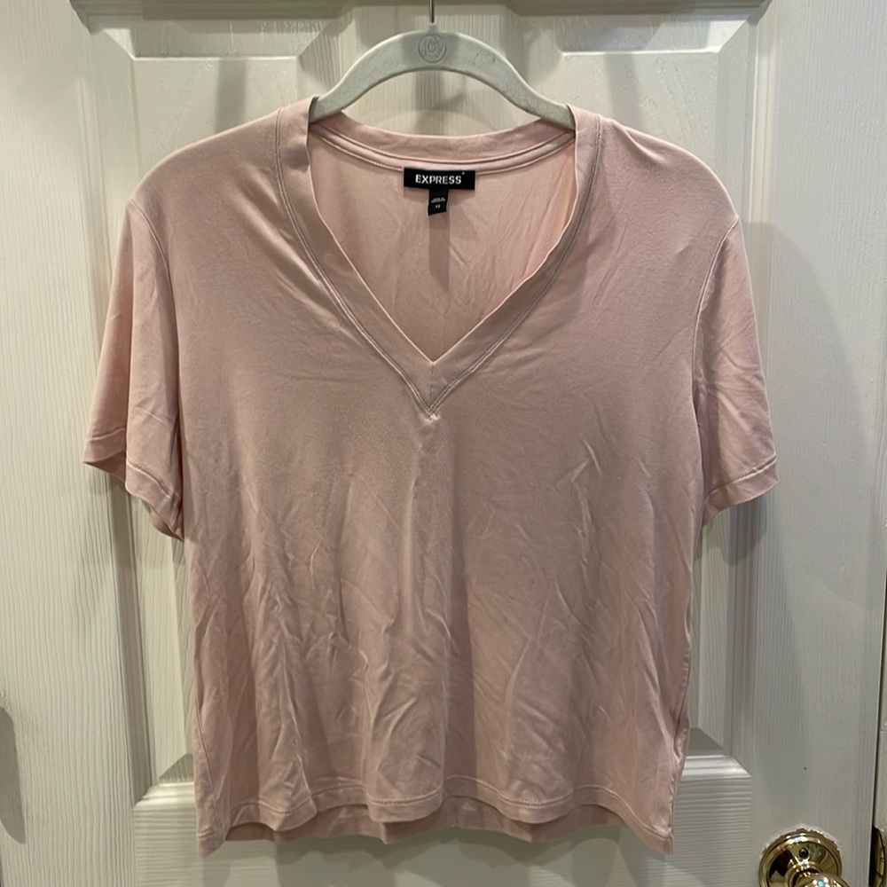 Women’s pink short sleeve Express T-shirt, size XS